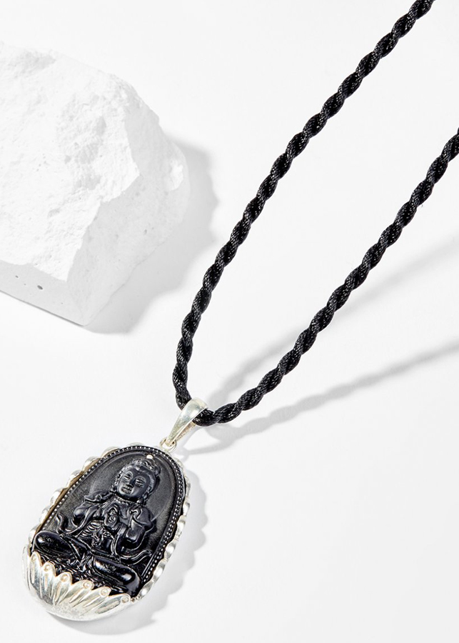 Mặt Dây Chuyền Phong Thủy Đá Obsidian Phật Bản Mệnh Tuổi Mùi,Thân Như Lai Đại Nhật Bọc Bạc (4x2.5cm)