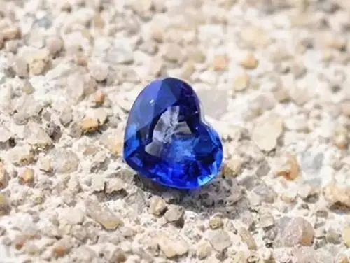 Sapphire xanh